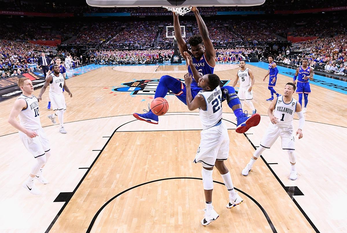 Udoka Azubuike dunks against Villanova in the 2018 NCAA Final Four.