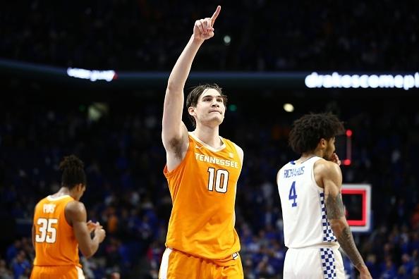 Tennessee basketball's John Fulkerson