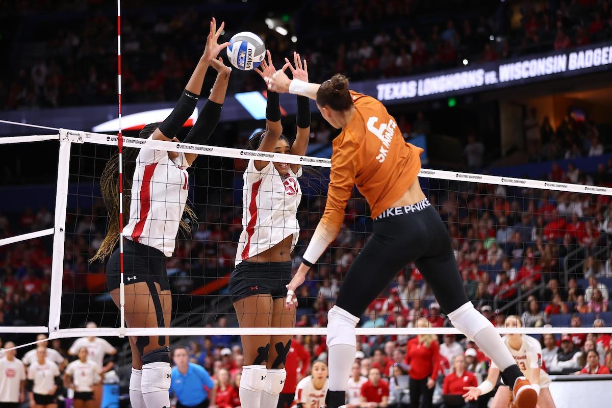 Madisen Skinner, texas volleyball