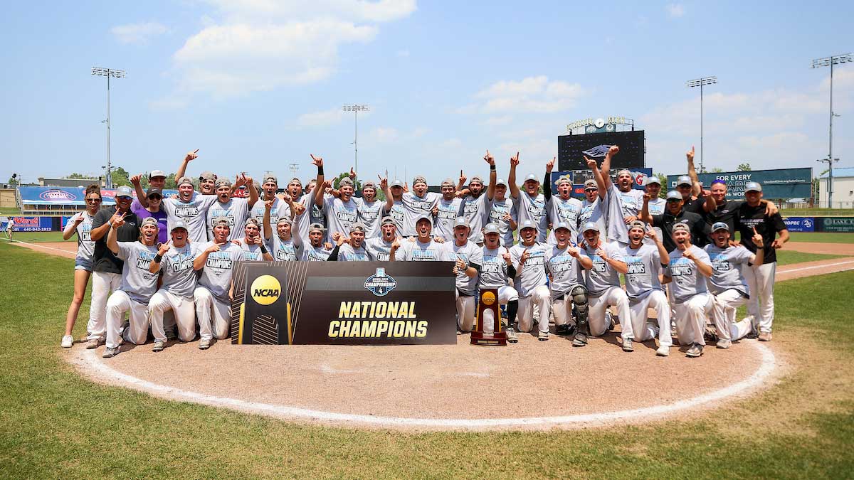 Wisconsin-Whitewater wins the 2025 DIII baseball championship